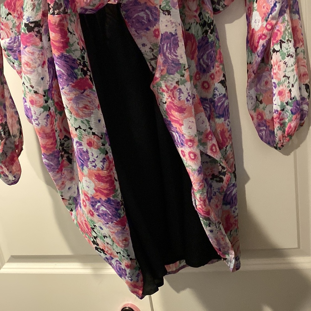 Wayf Long Sleeve Floral Print Mini Dress. Size S. Purple/Pink. Batwing Sleeve. - Picture 9 of 9